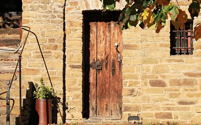 Sprawdzone rekomendacje dotyczące montażu drzwi w Castoramie